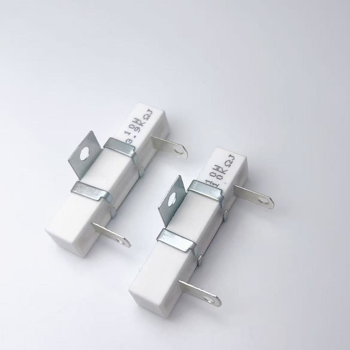 Blade-Type Fixed Cement Resistor